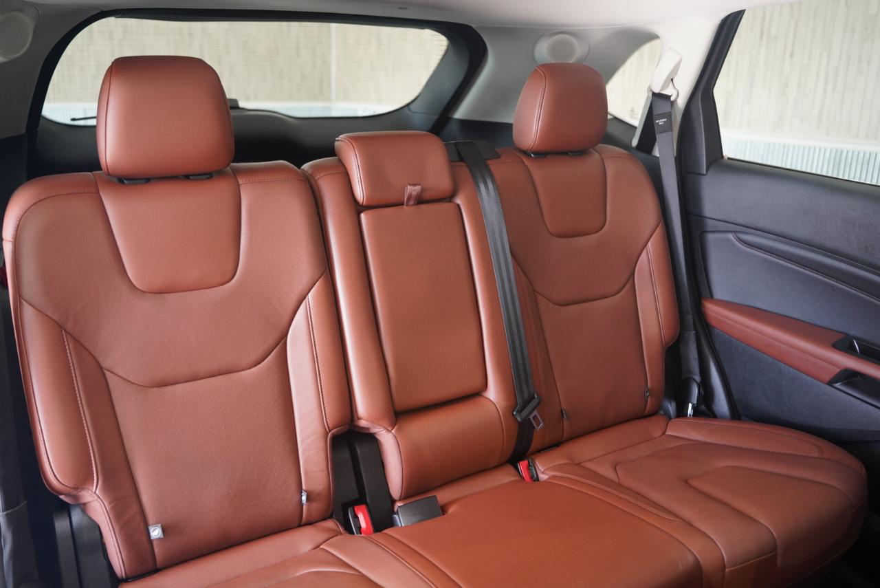 Ford Edge 4dr Titanium FWD 2015
