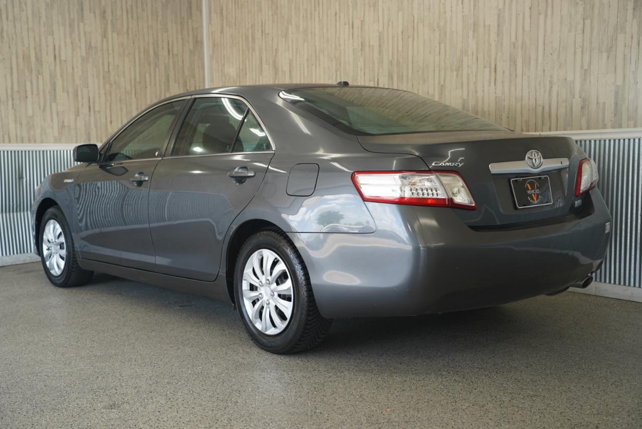 Toyota Camry Hybrid LE 2011
