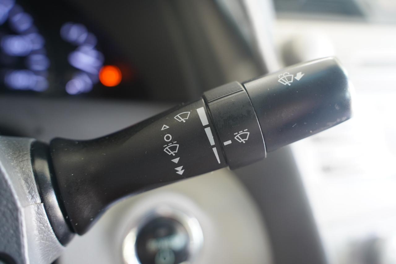 Toyota Camry Hybrid LE 2011