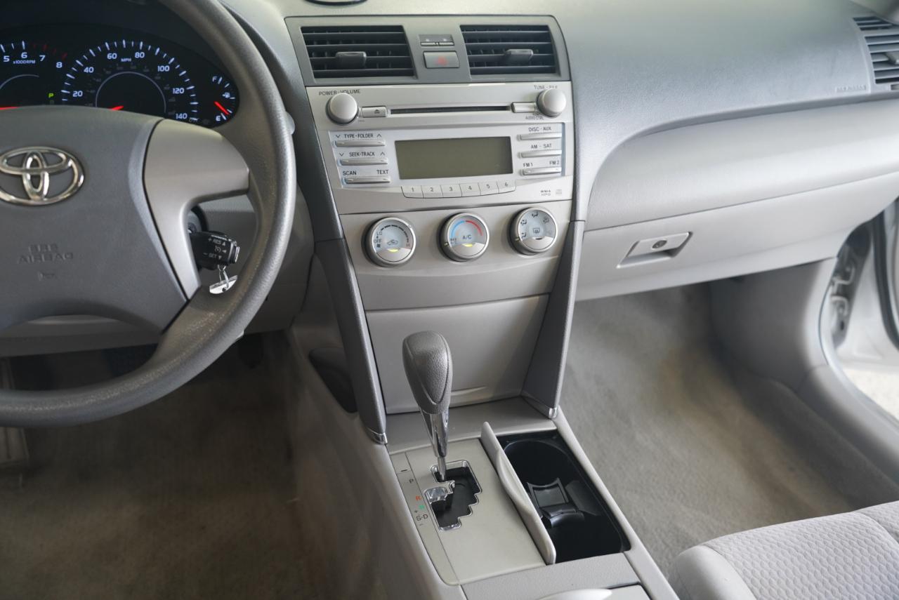 Toyota Camry LE 2010
