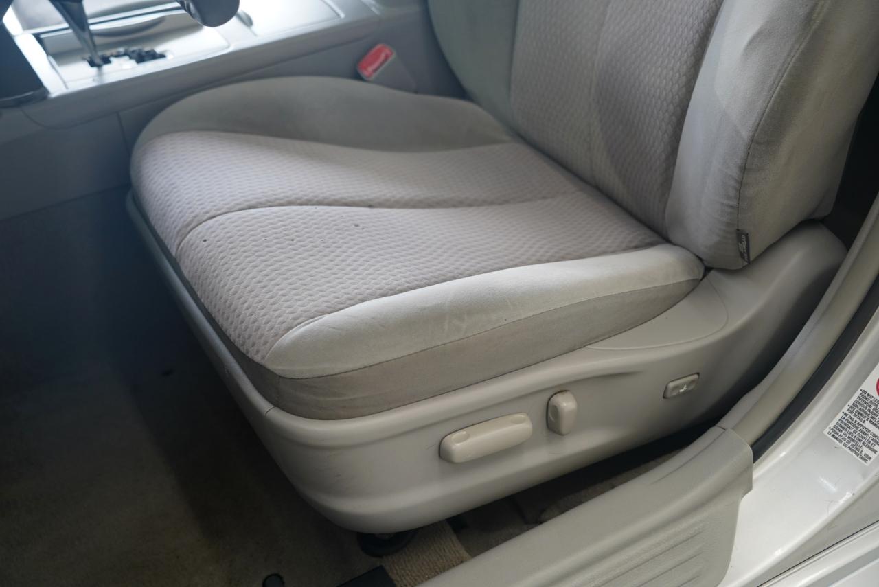 Toyota Camry LE 2010