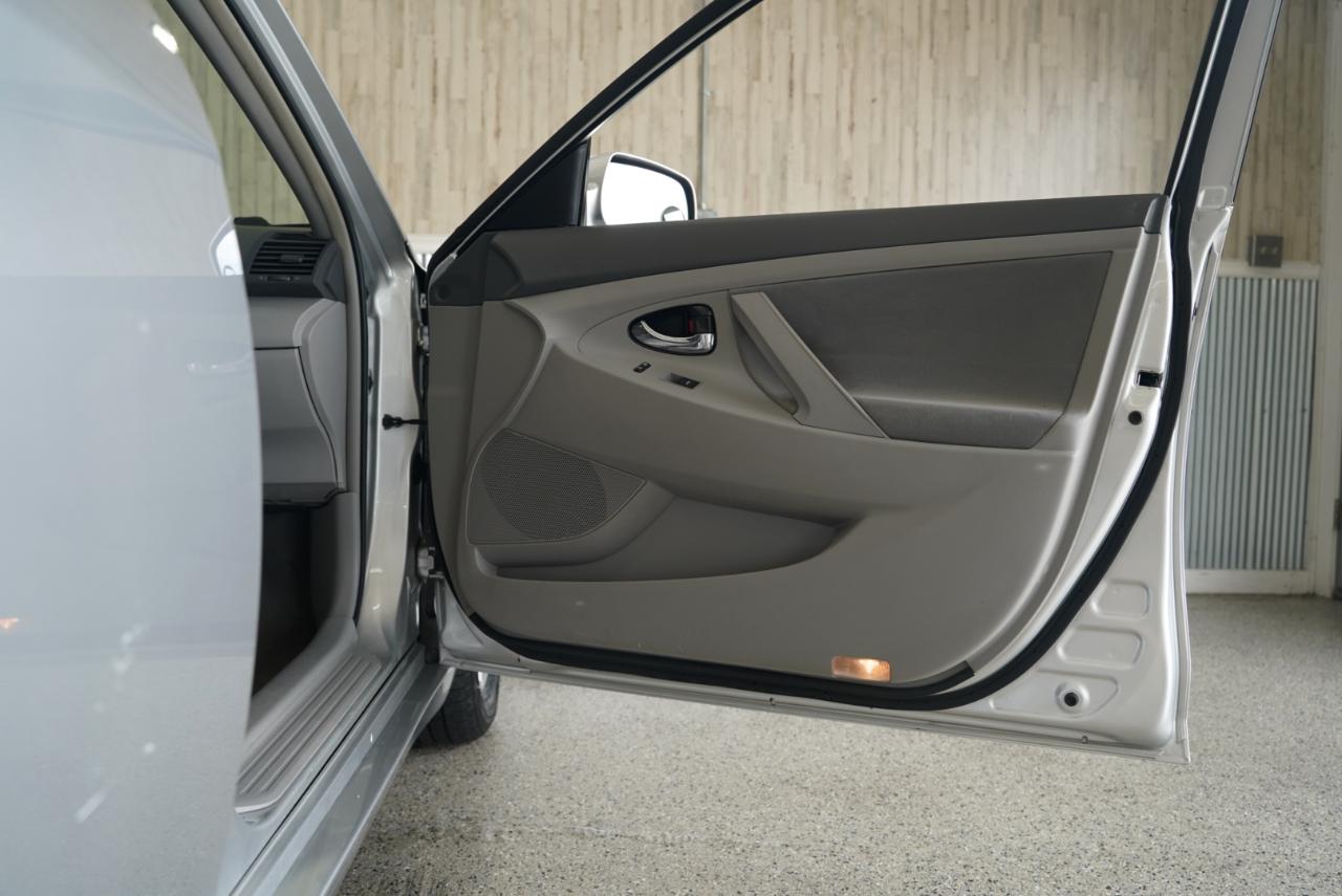 Toyota Camry LE 2010
