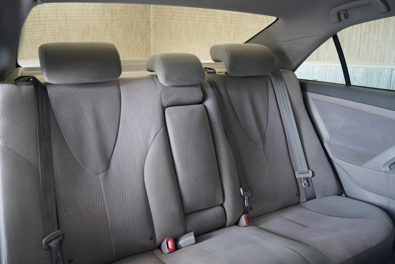 Toyota Camry LE 2010