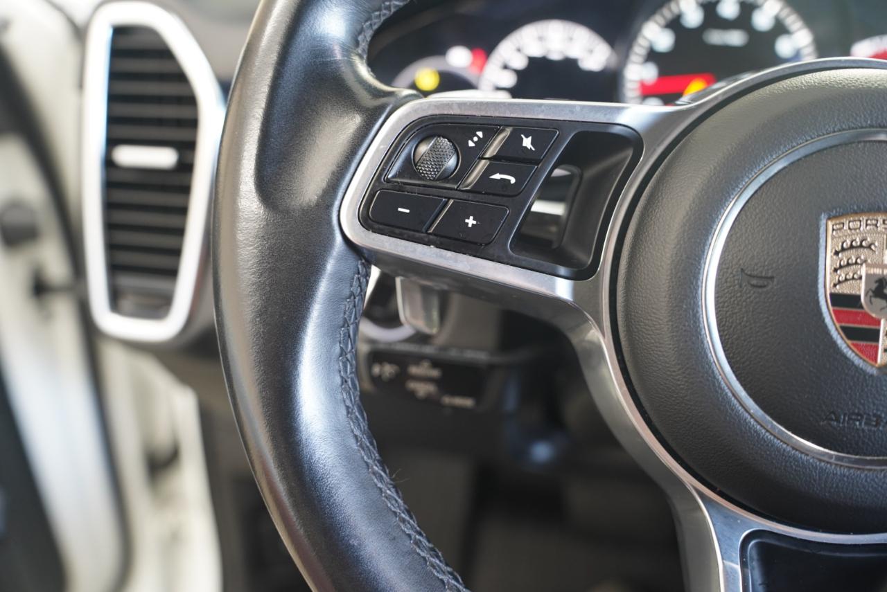 Porsche Cayenne AWD 2020