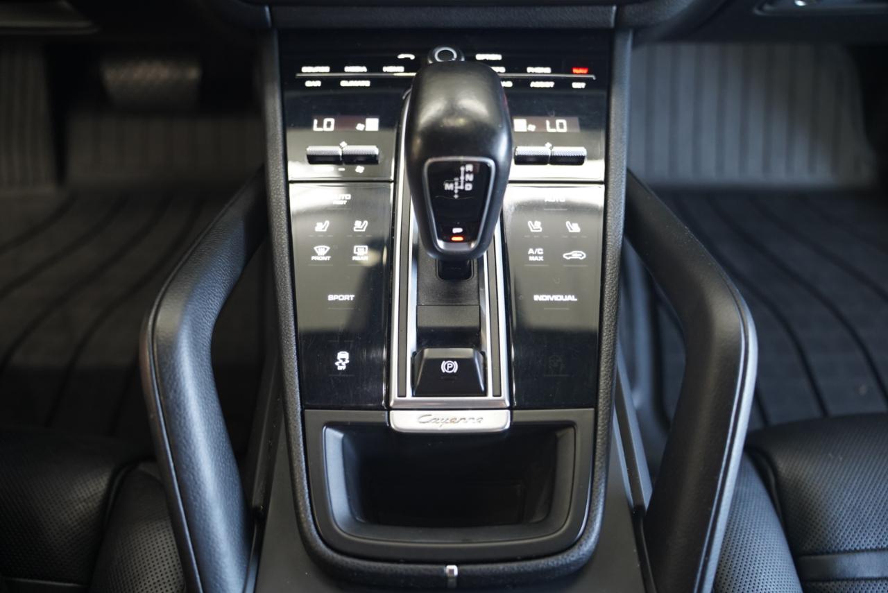 Porsche Cayenne AWD 2020