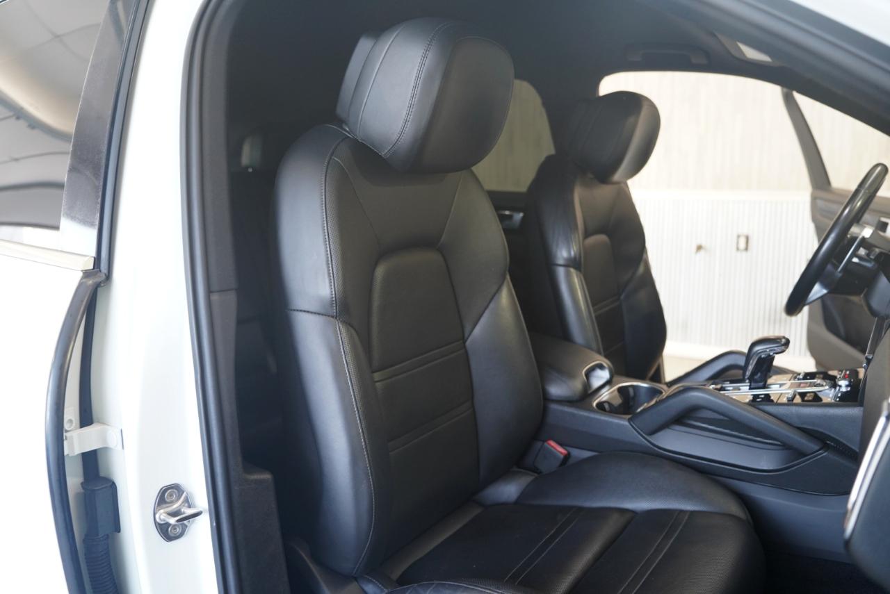 Porsche Cayenne AWD 2020