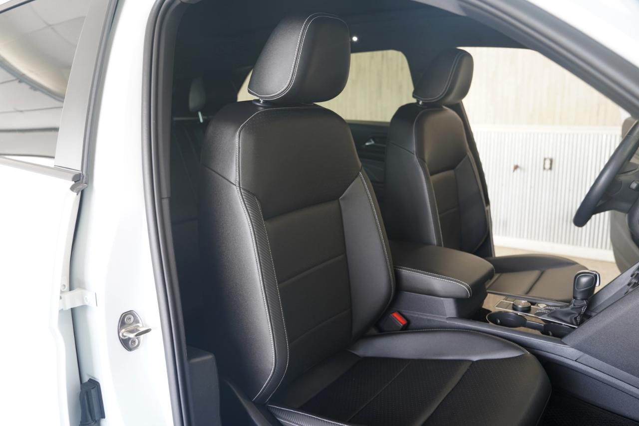 Volkswagen Atlas Cross Sport 2.0T SEL R-Line Black 4MOTION 2023