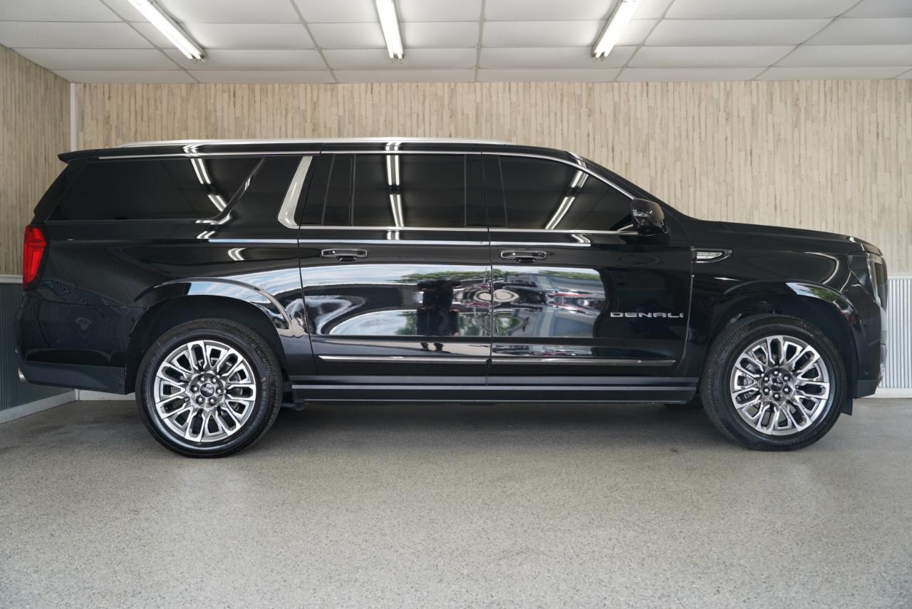 GMC Yukon XL 4WD 4dr Denali Ultimate 2023