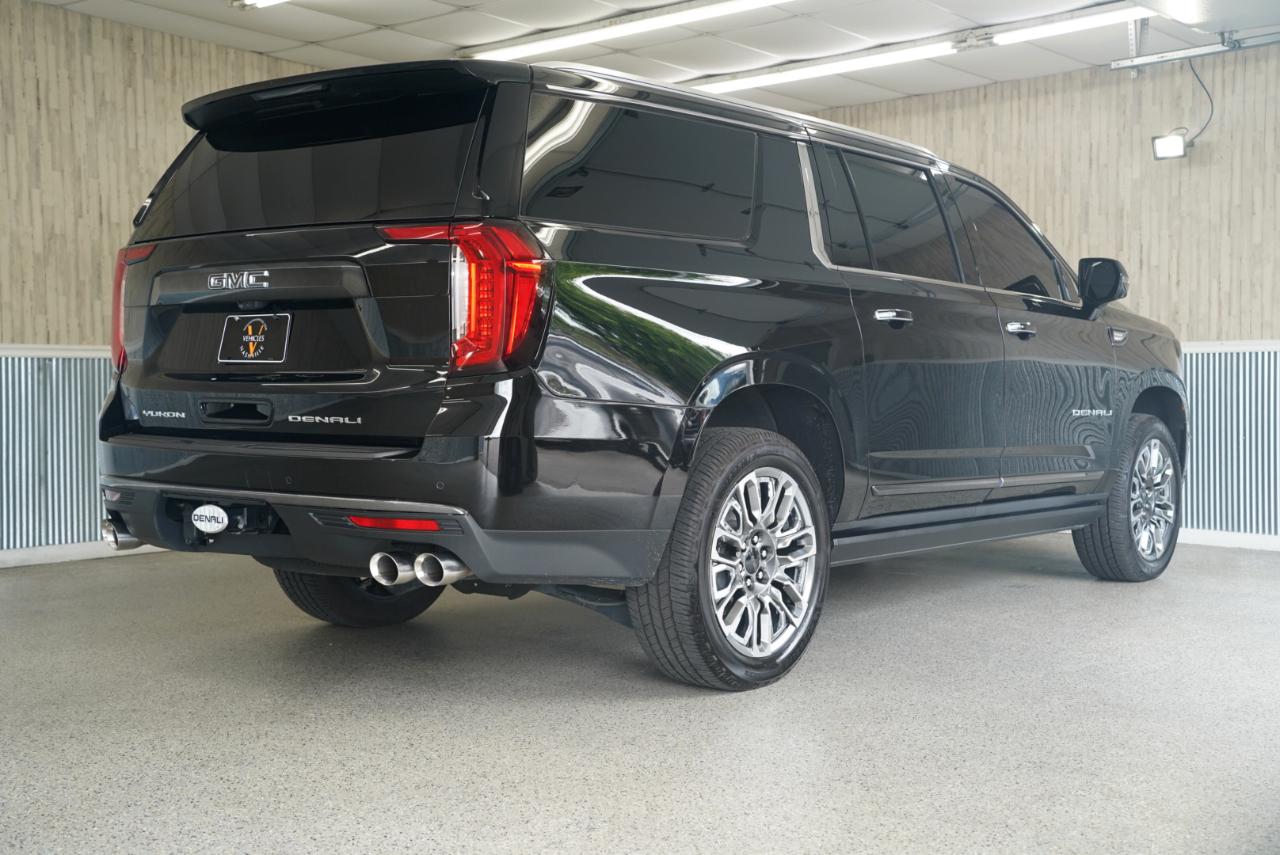 GMC Yukon XL 4WD 4dr Denali Ultimate 2023