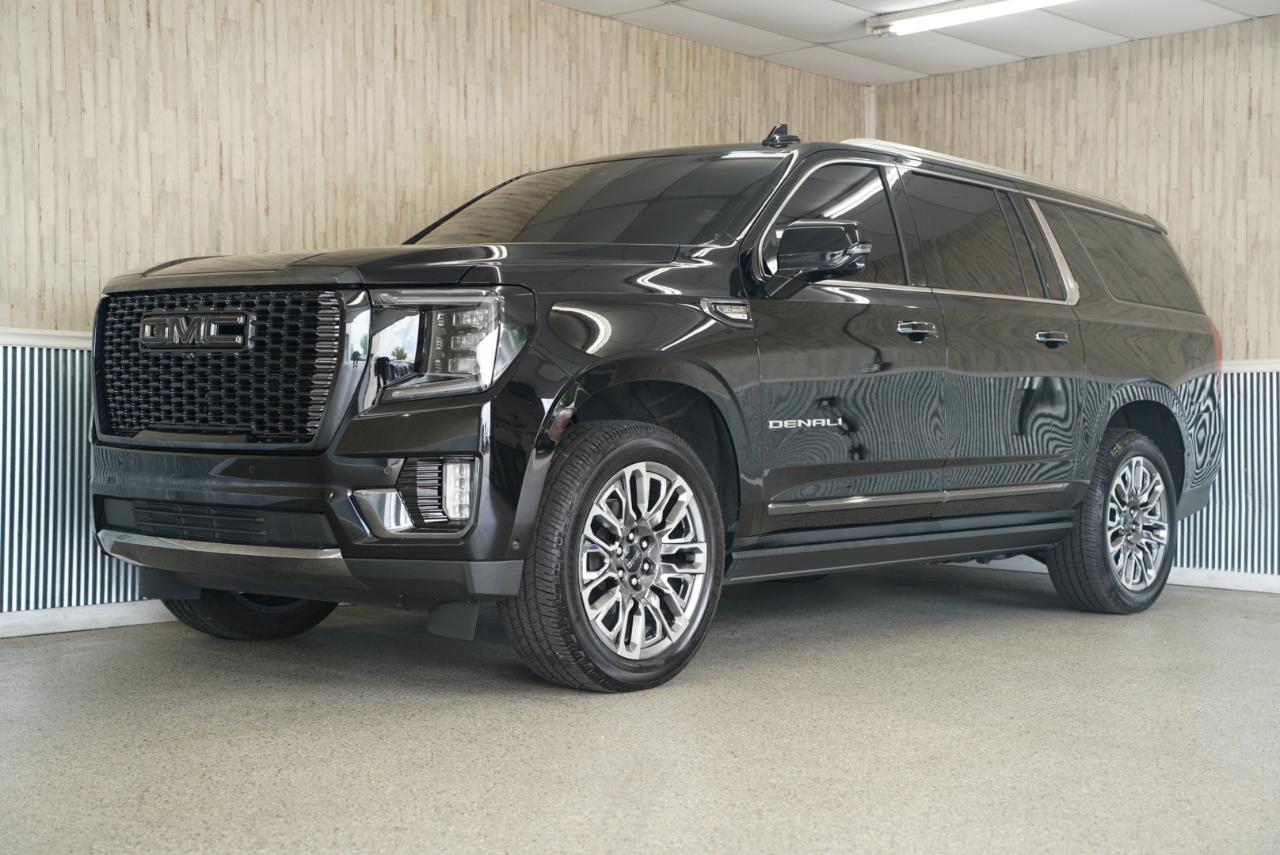GMC Yukon XL 4WD 4dr Denali Ultimate 2023