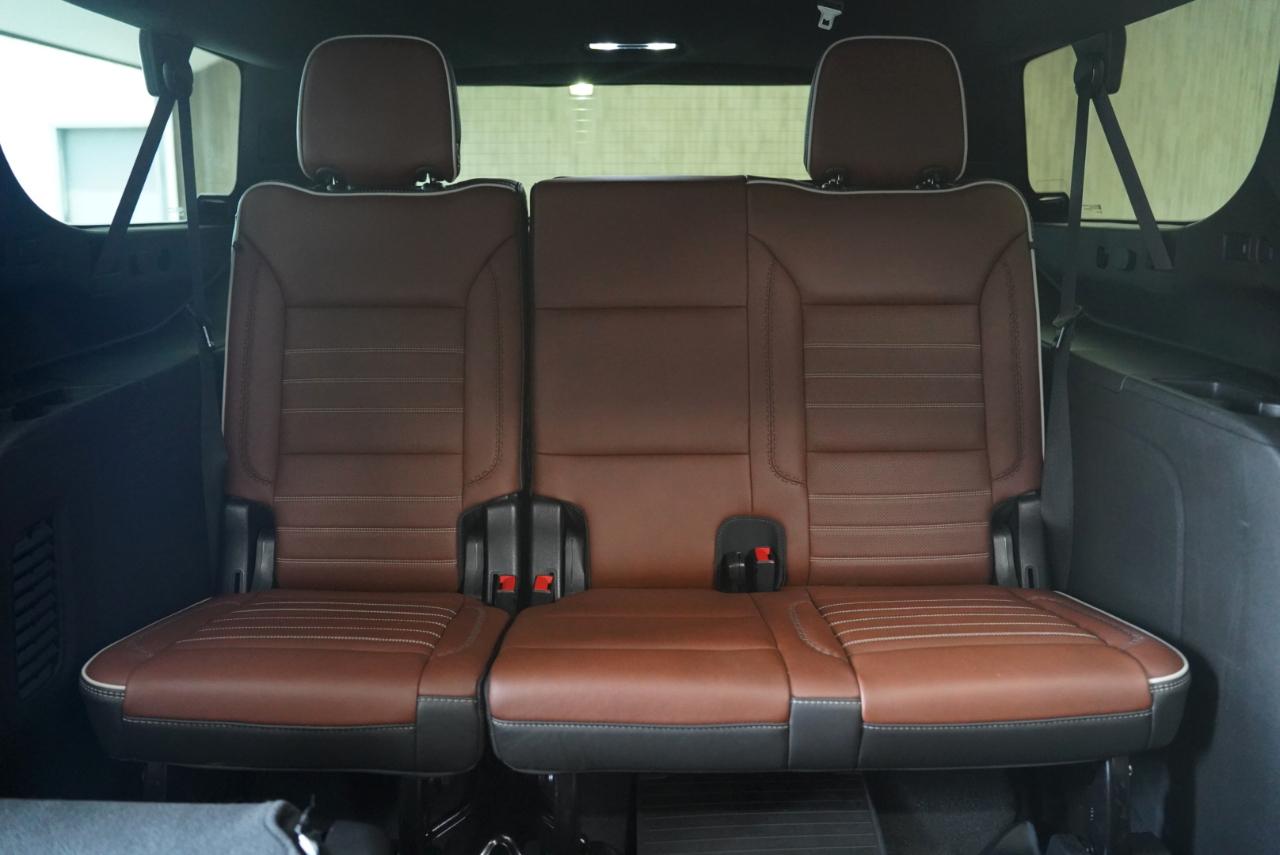 GMC Yukon XL 4WD 4dr Denali Ultimate 2023