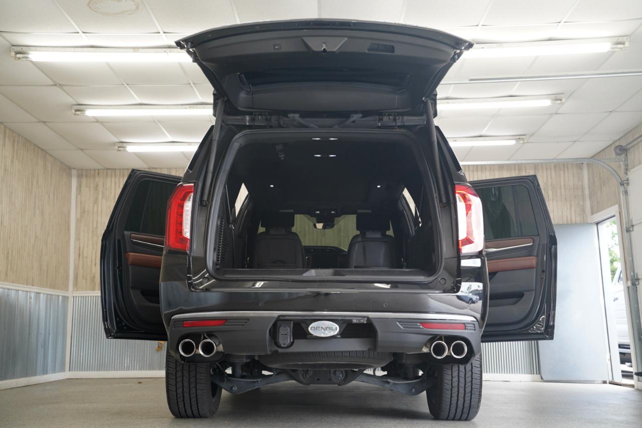 GMC Yukon XL 4WD 4dr Denali Ultimate 2023