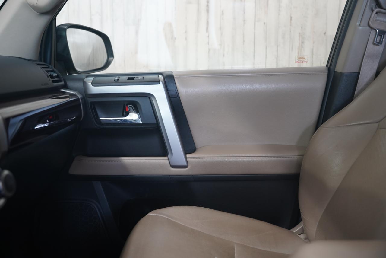 Toyota 4Runner Limited 4WD 2017