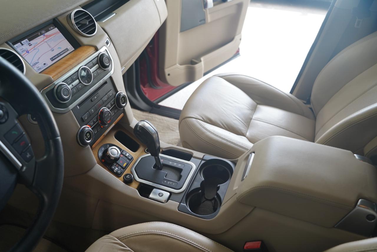 Land Rover LR4 4WD 4dr LUX 2012