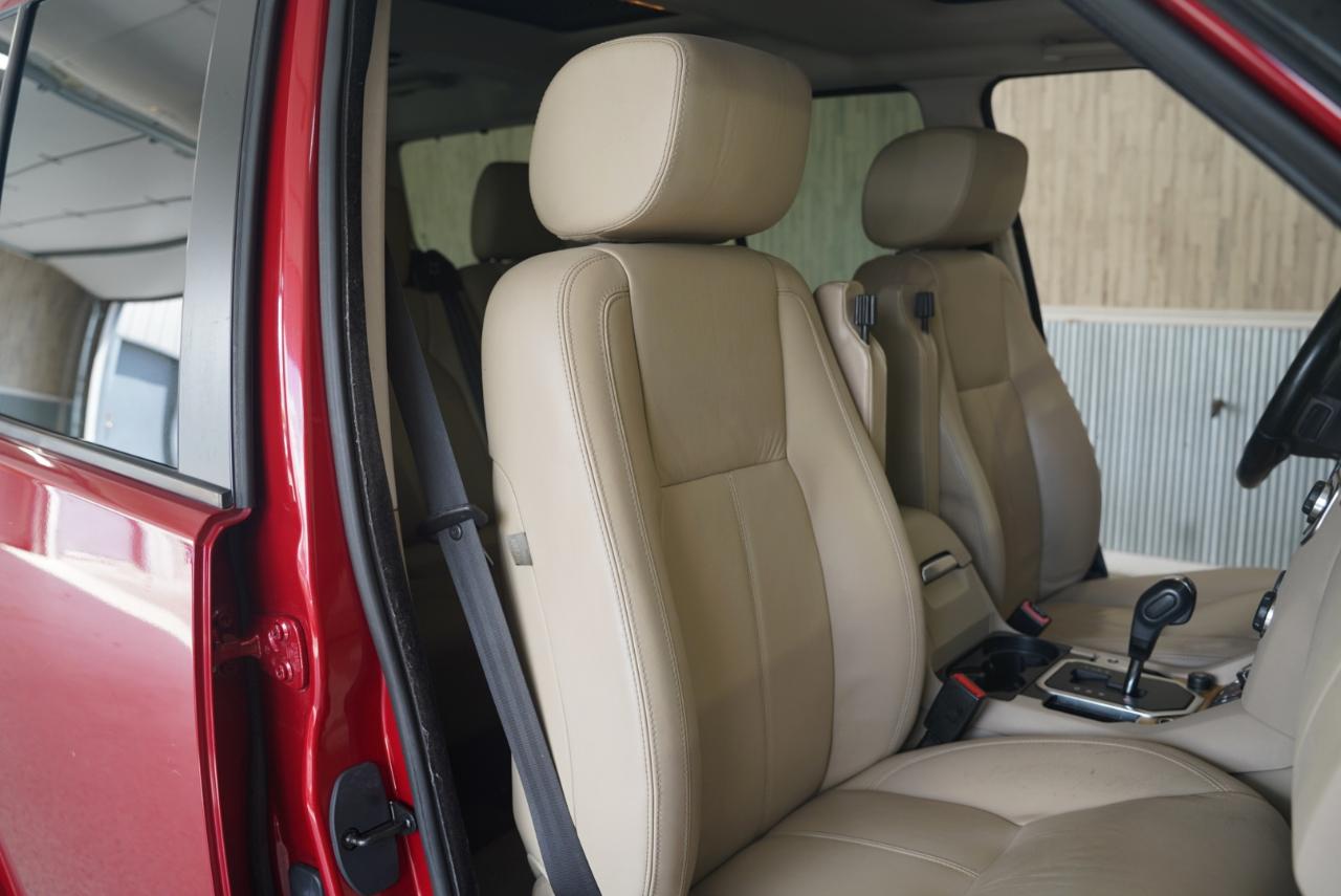 Land Rover LR4 4WD 4dr LUX 2012