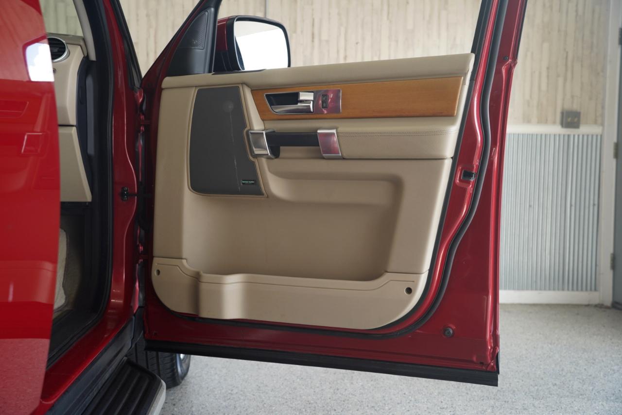 Land Rover LR4 4WD 4dr LUX 2012
