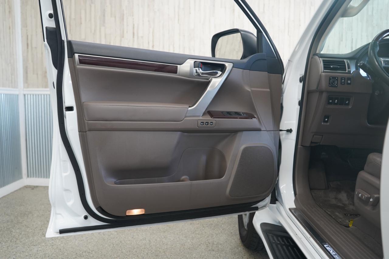 Lexus GX 460 4WD 4dr Luxury 2014
