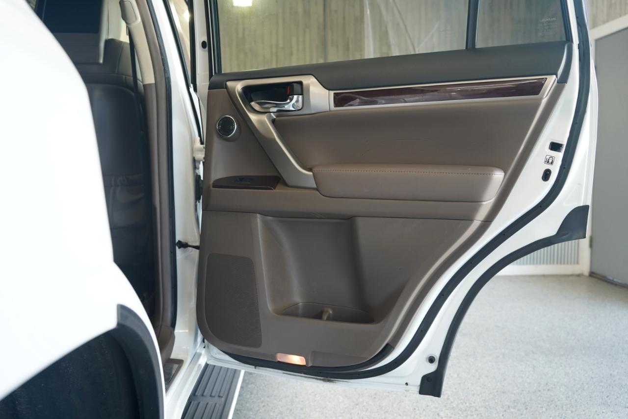 Lexus GX 460 4WD 4dr Luxury 2014