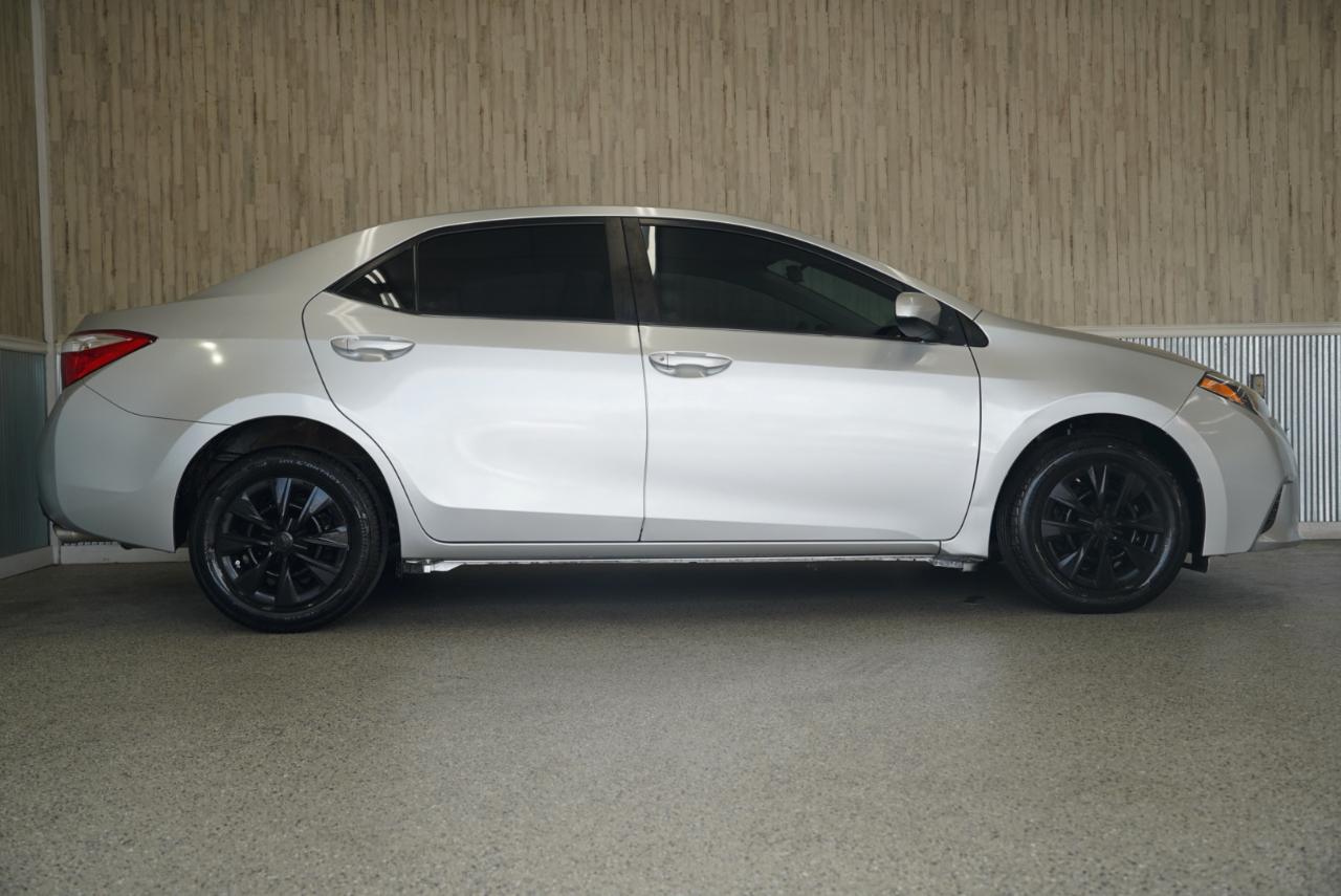 Toyota Corolla 4dr Sdn Auto L (Natl) 2015