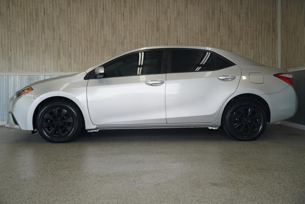 Toyota Corolla 4dr Sdn Auto L (Natl) 2015