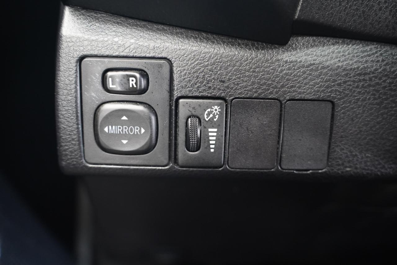Toyota Corolla 4dr Sdn Auto L (Natl) 2015
