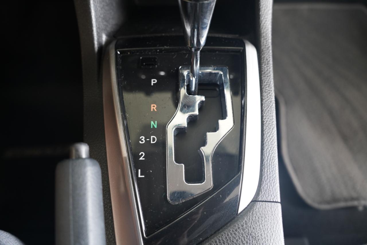 Toyota Corolla 4dr Sdn Auto L (Natl) 2015