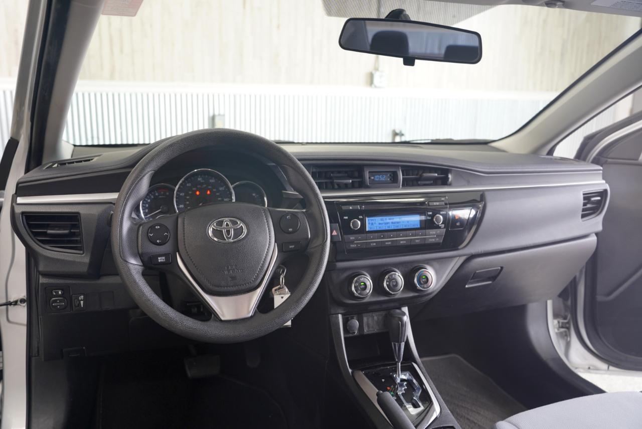 Toyota Corolla 4dr Sdn Auto L (Natl) 2015