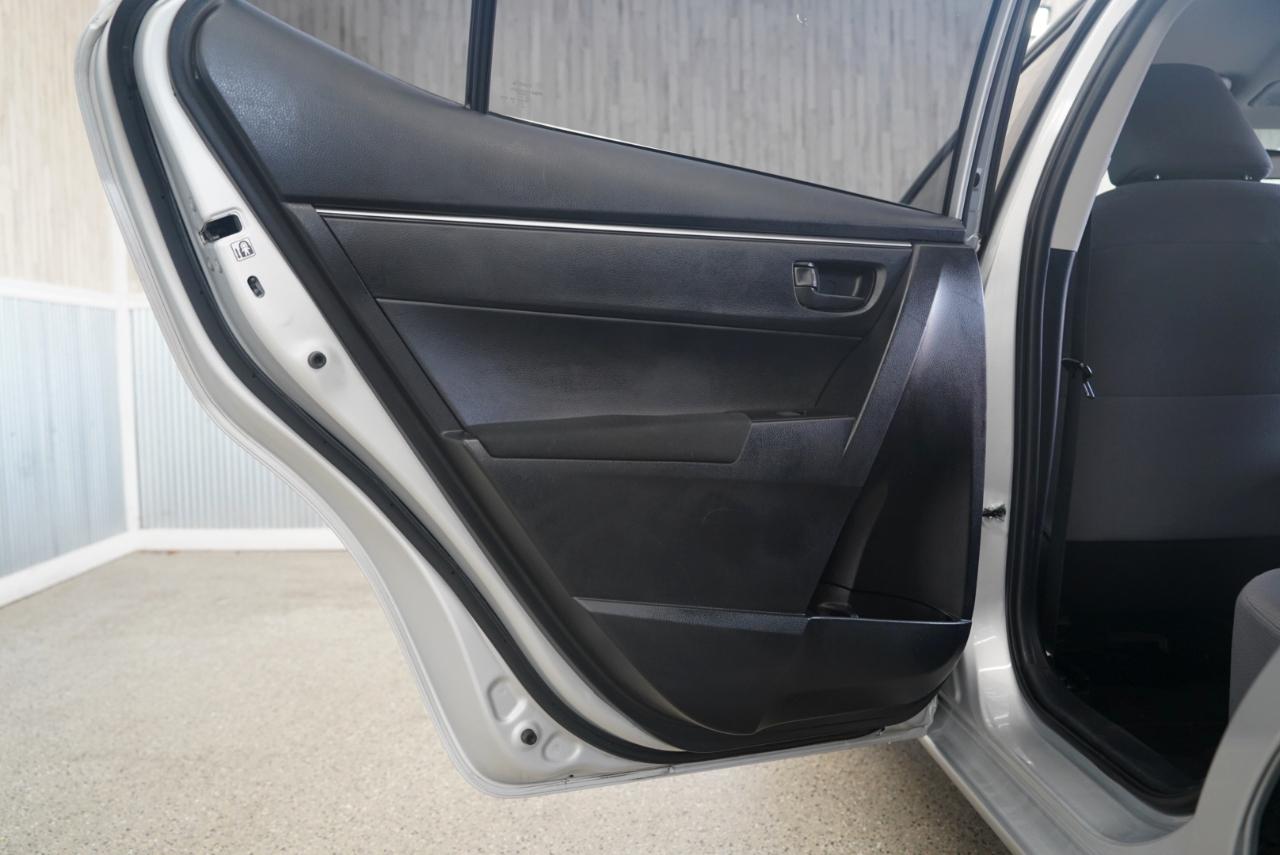 Toyota Corolla 4dr Sdn Auto L (Natl) 2015