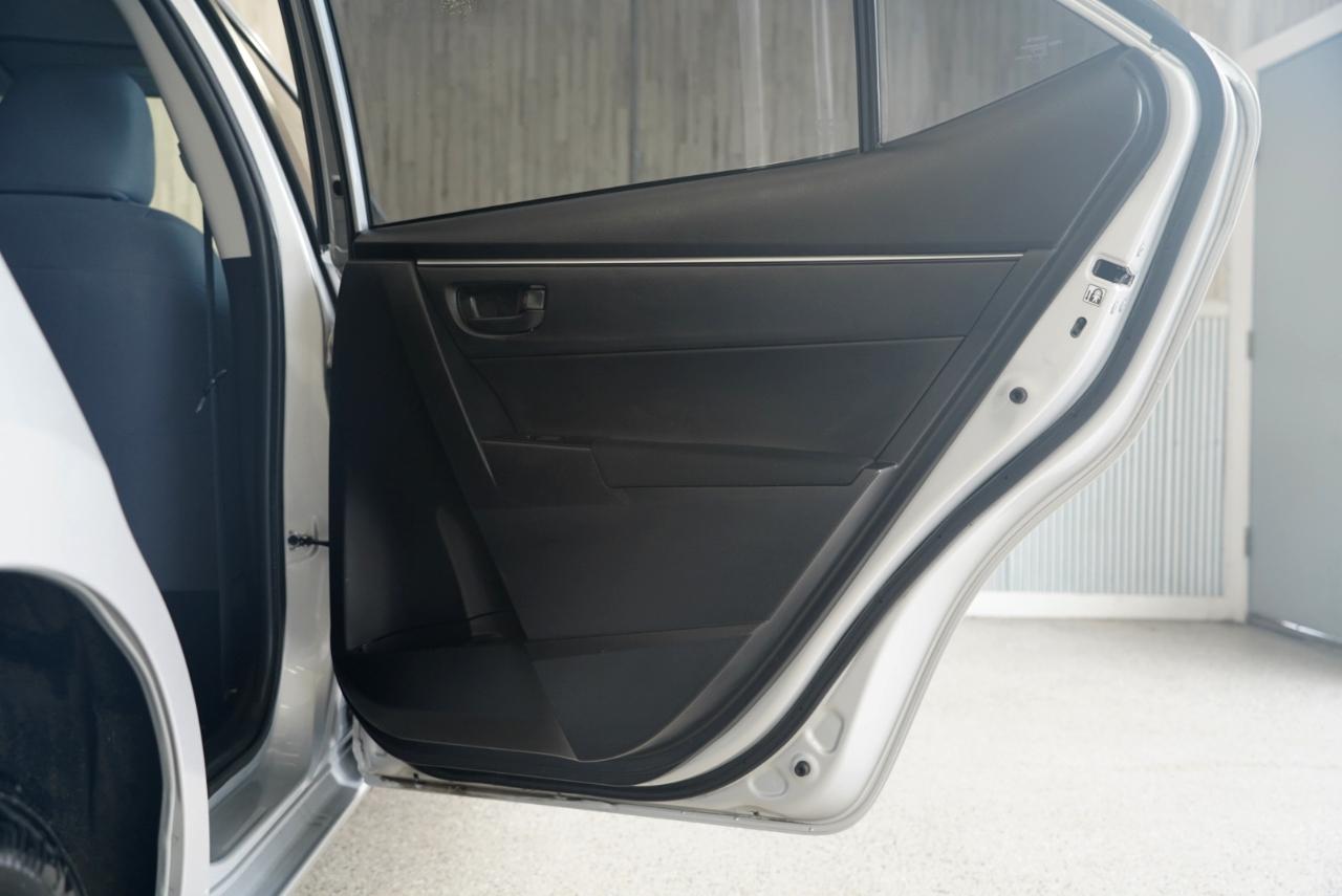Toyota Corolla 4dr Sdn Auto L (Natl) 2015