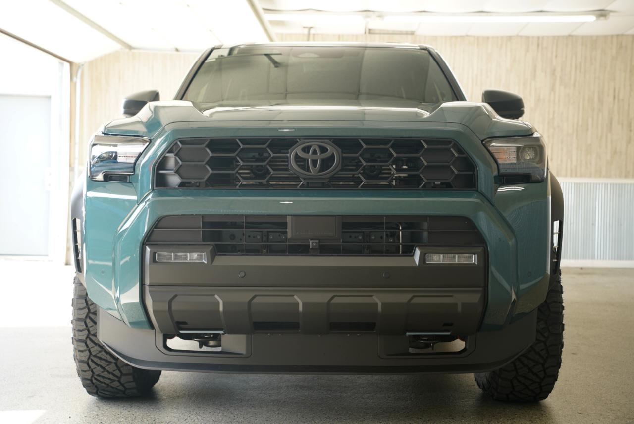 Toyota 4Runner Hybrid TRD Off Road Premium 4WD (Natl) 2026