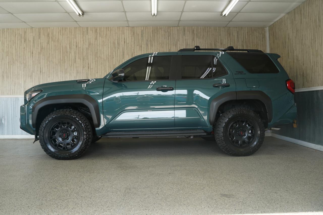 Toyota 4Runner Hybrid TRD Off Road Premium 4WD (Natl) 2026