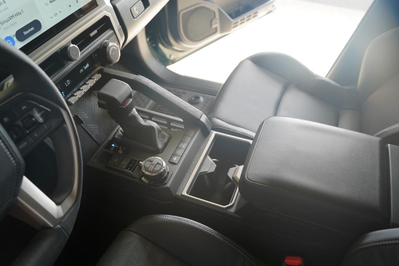 Toyota 4Runner Hybrid TRD Off Road Premium 4WD (Natl) 2026