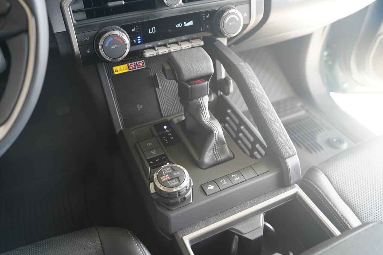 Toyota 4Runner Hybrid TRD Off Road Premium 4WD (Natl) 2026