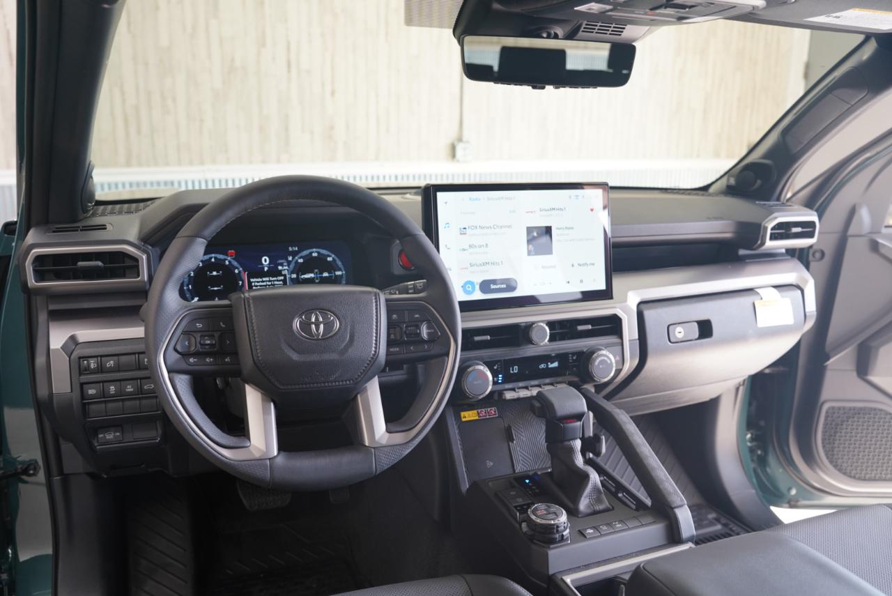 Toyota 4Runner Hybrid TRD Off Road Premium 4WD (Natl) 2026