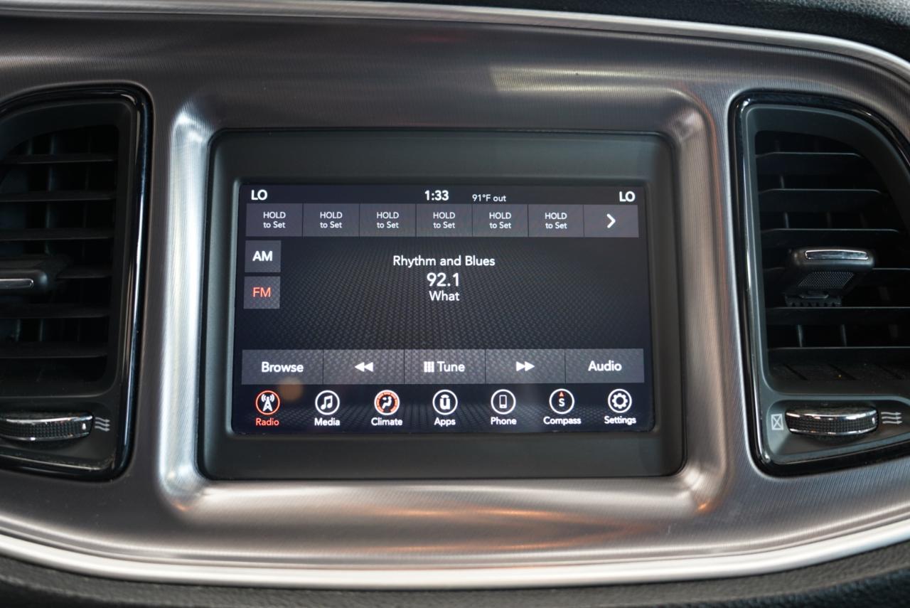 Dodge Challenger SXT RWD 2019
