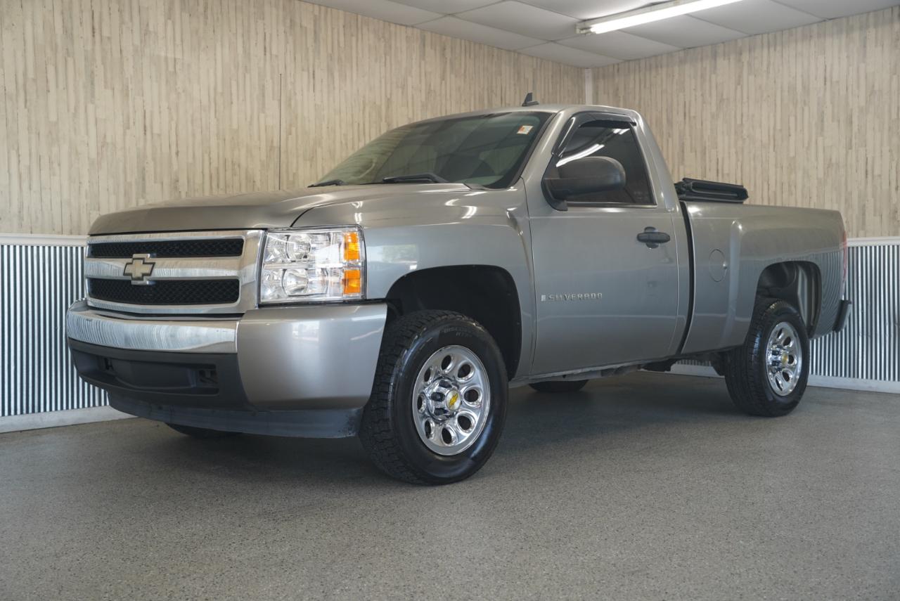 Chevrolet Silverado 1500 2WD Reg Cab 119.0" Work Truck 2007