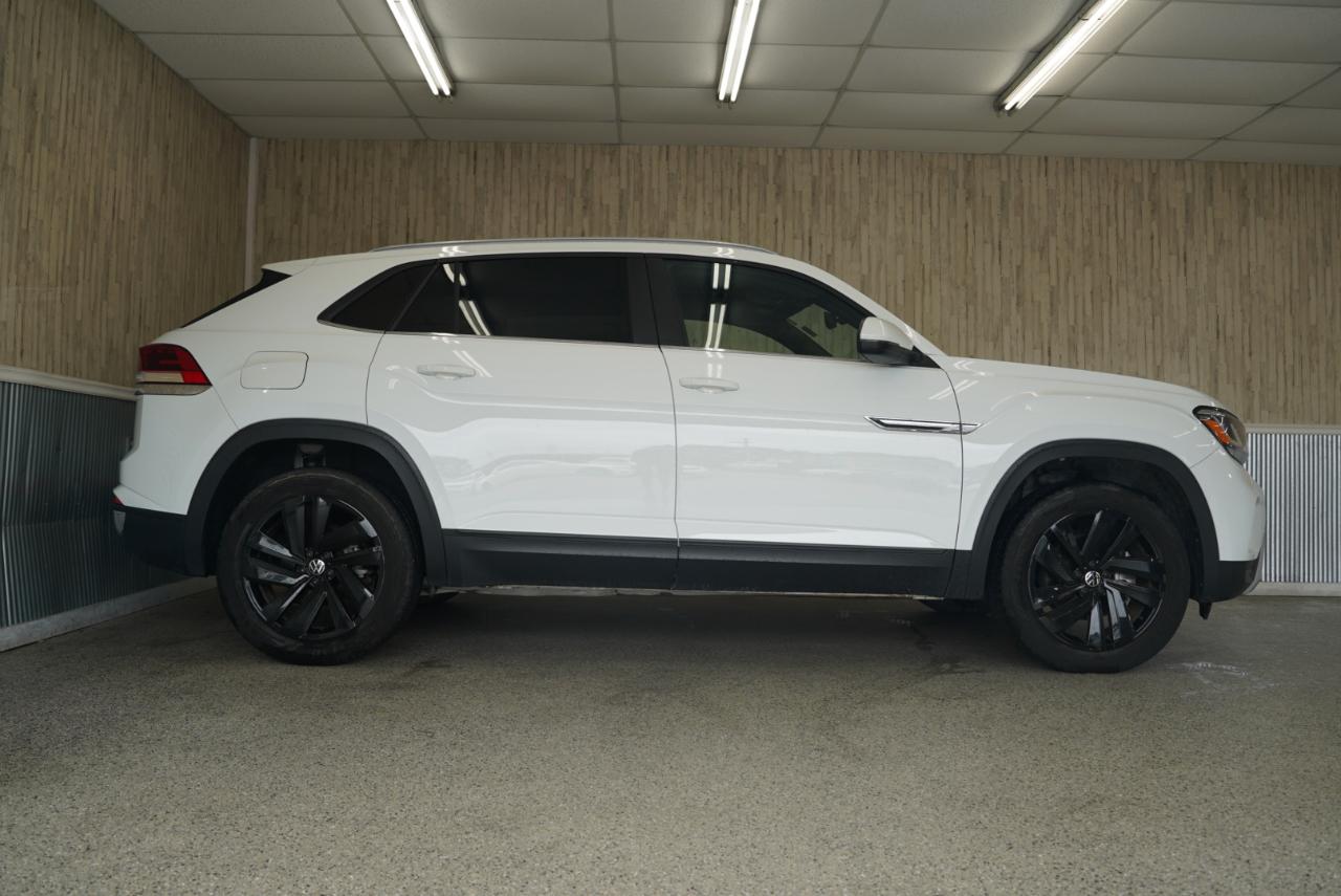 Volkswagen Atlas Cross Sport 2.0T SE w/Technology FWD 2021