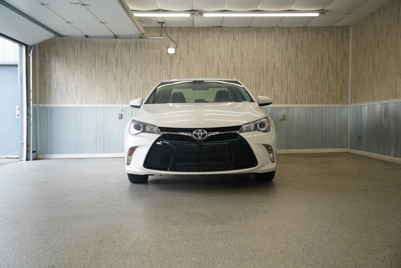 Toyota Camry  2016