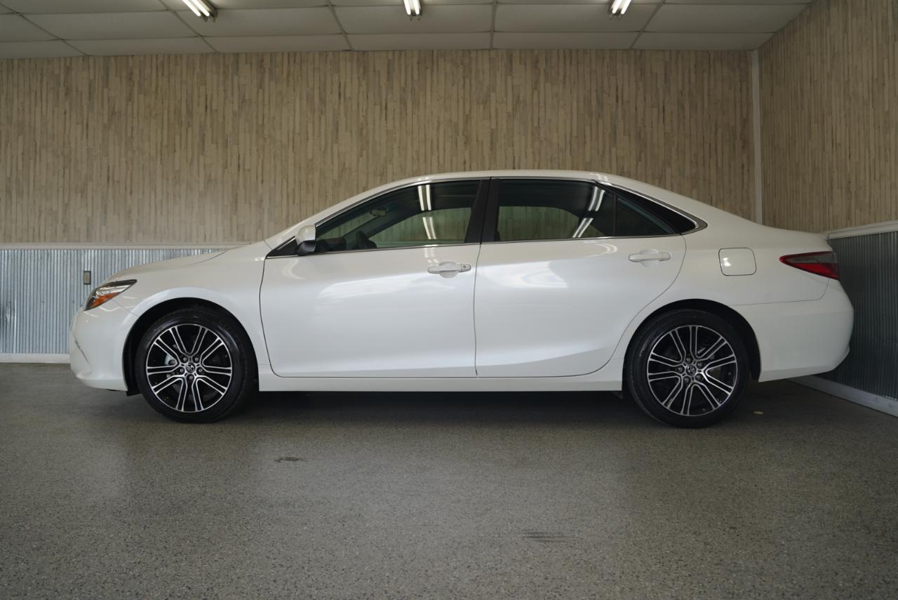 Toyota Camry  2016