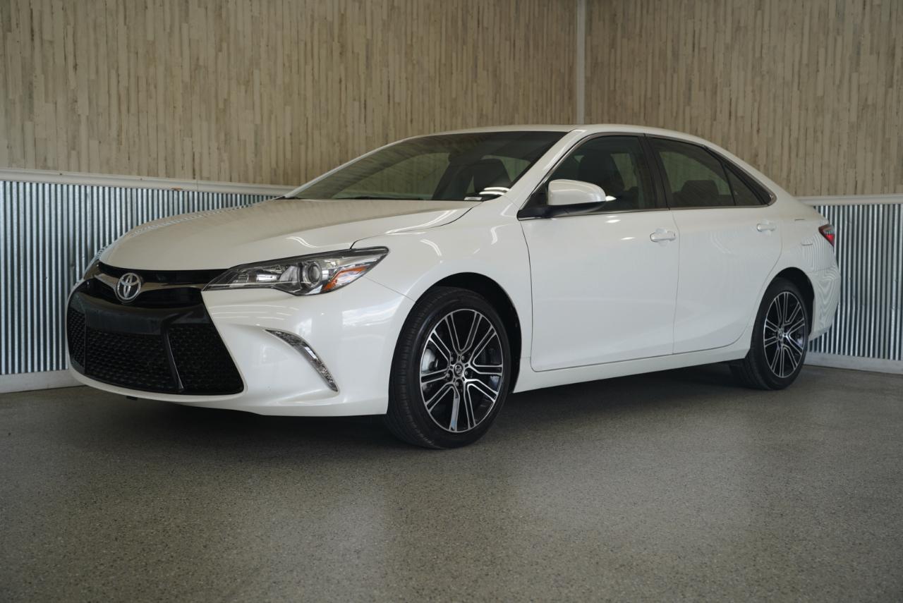 Toyota Camry  2016