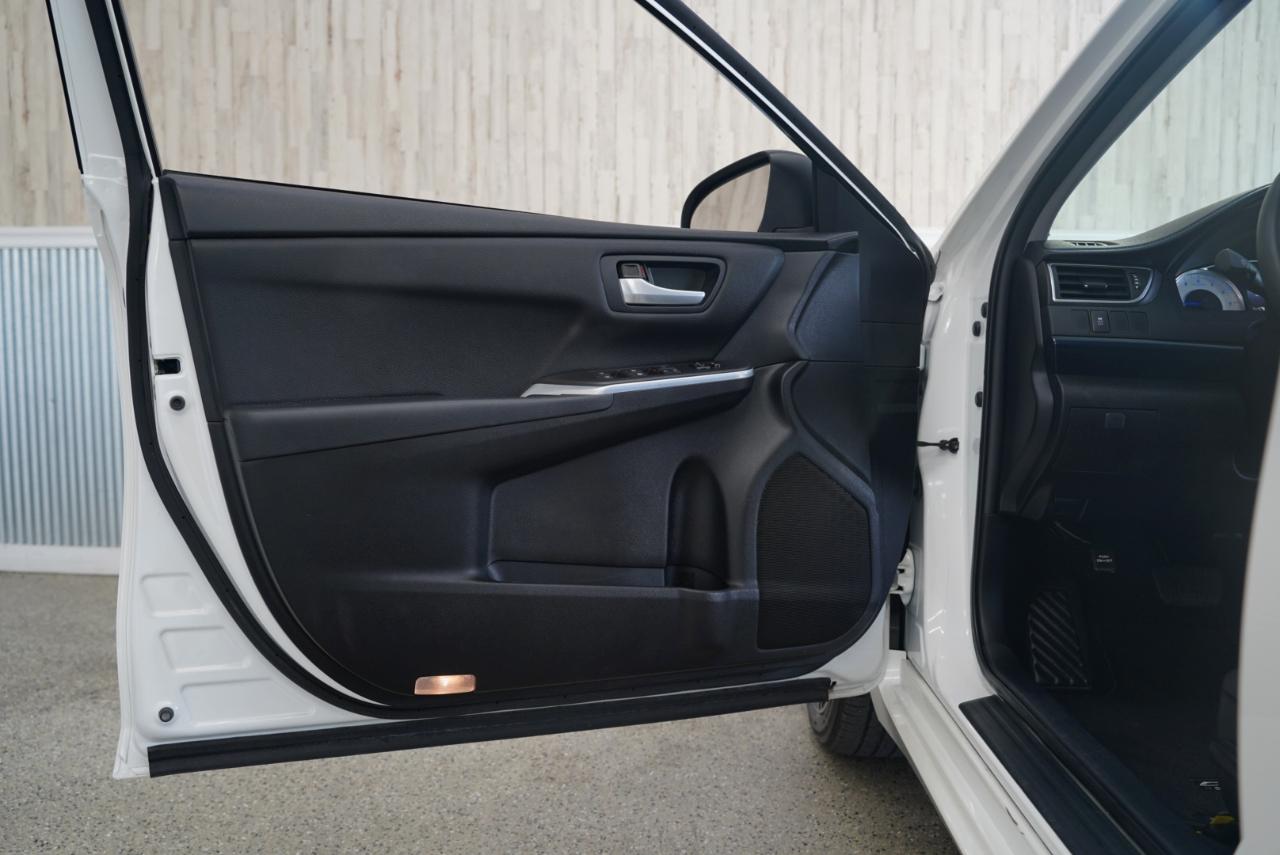 Toyota Camry  2016