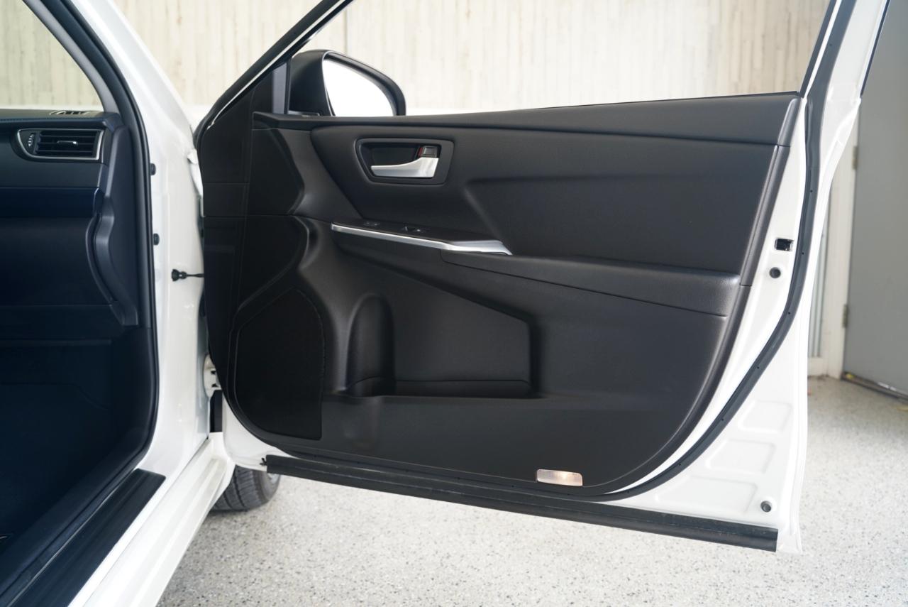 Toyota Camry  2016