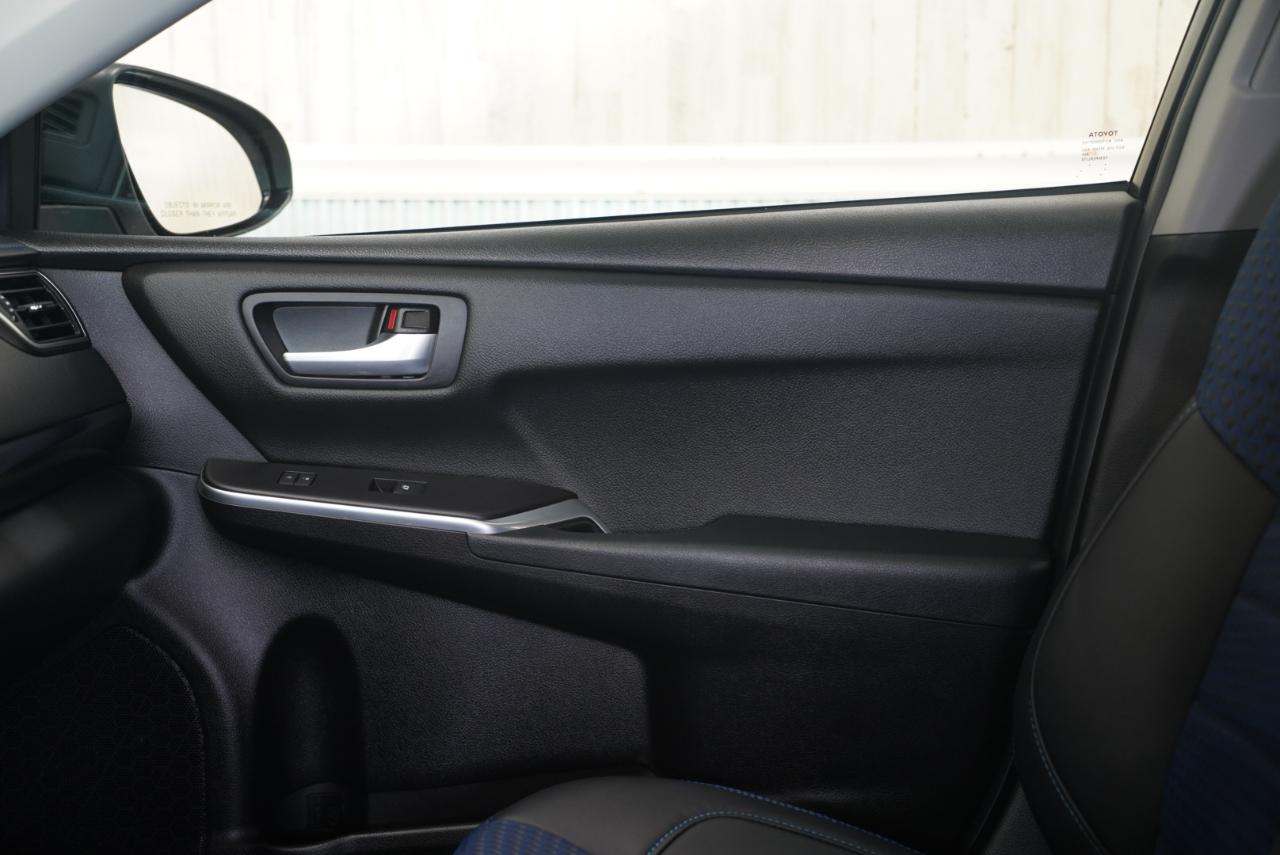 Toyota Camry  2016