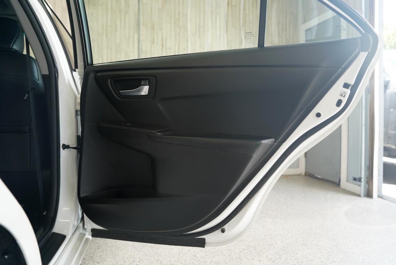 Toyota Camry  2016
