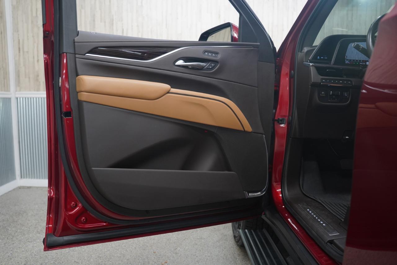 Cadillac Escalade 4WD 4dr Sport 2021