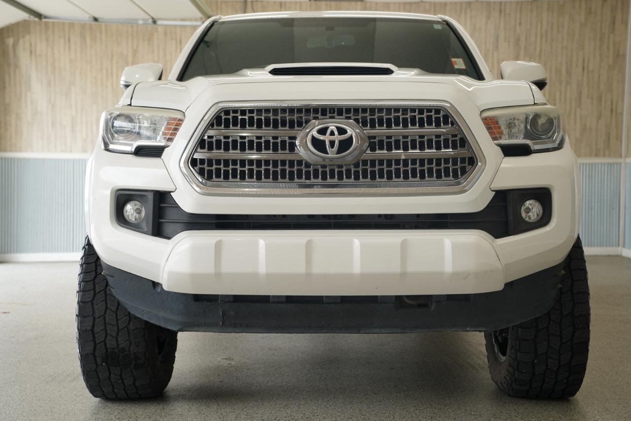 Toyota Tacoma  2017