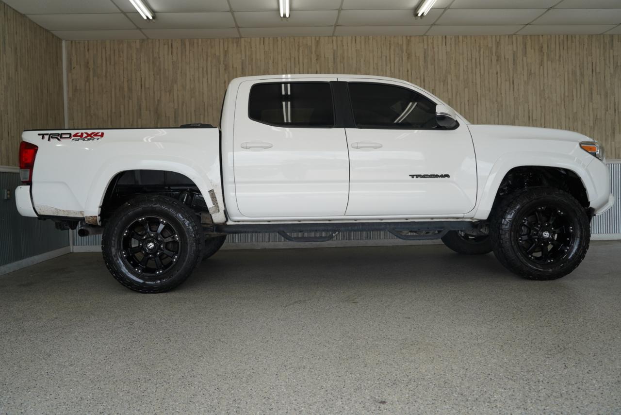Toyota Tacoma  2017