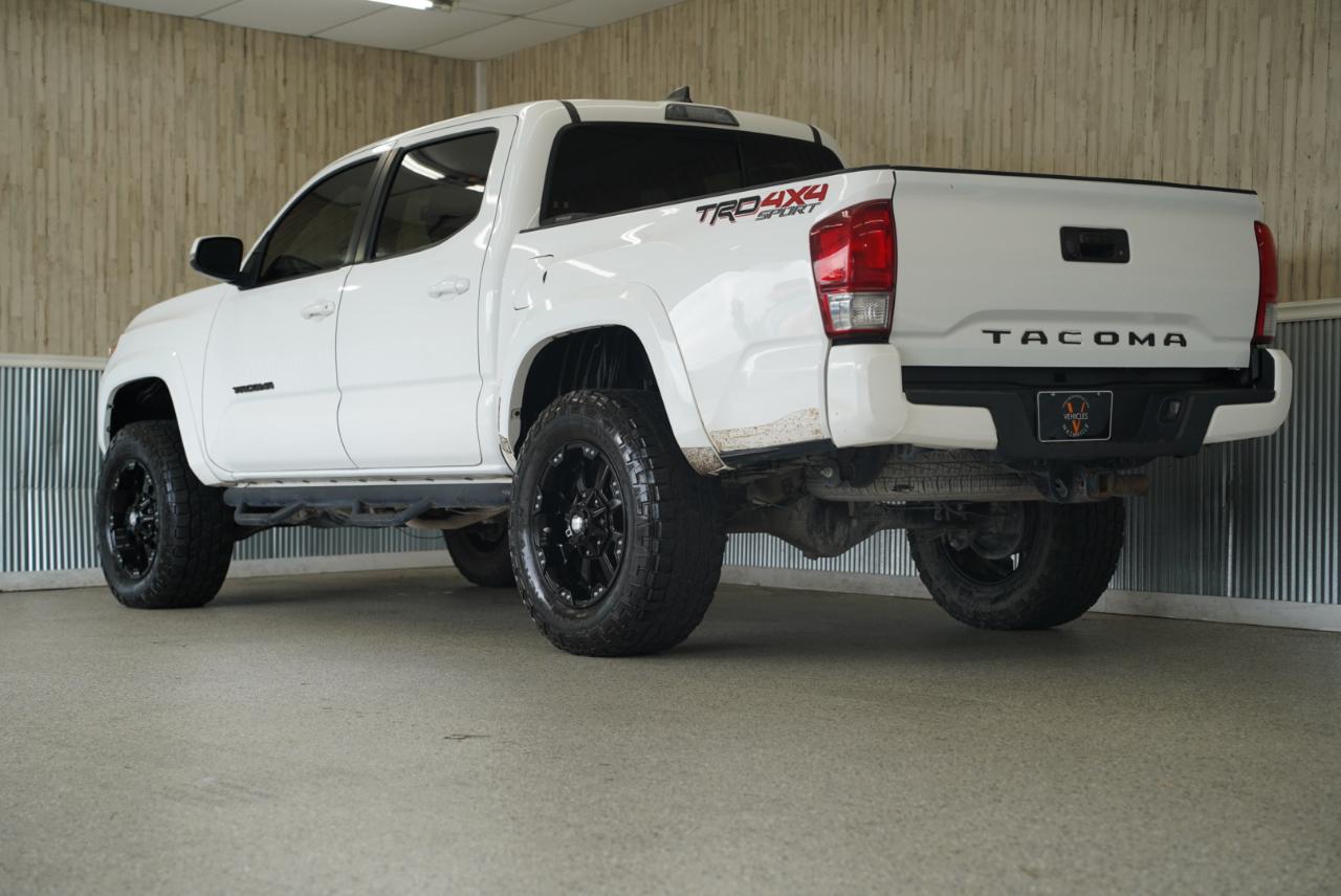 Toyota Tacoma  2017