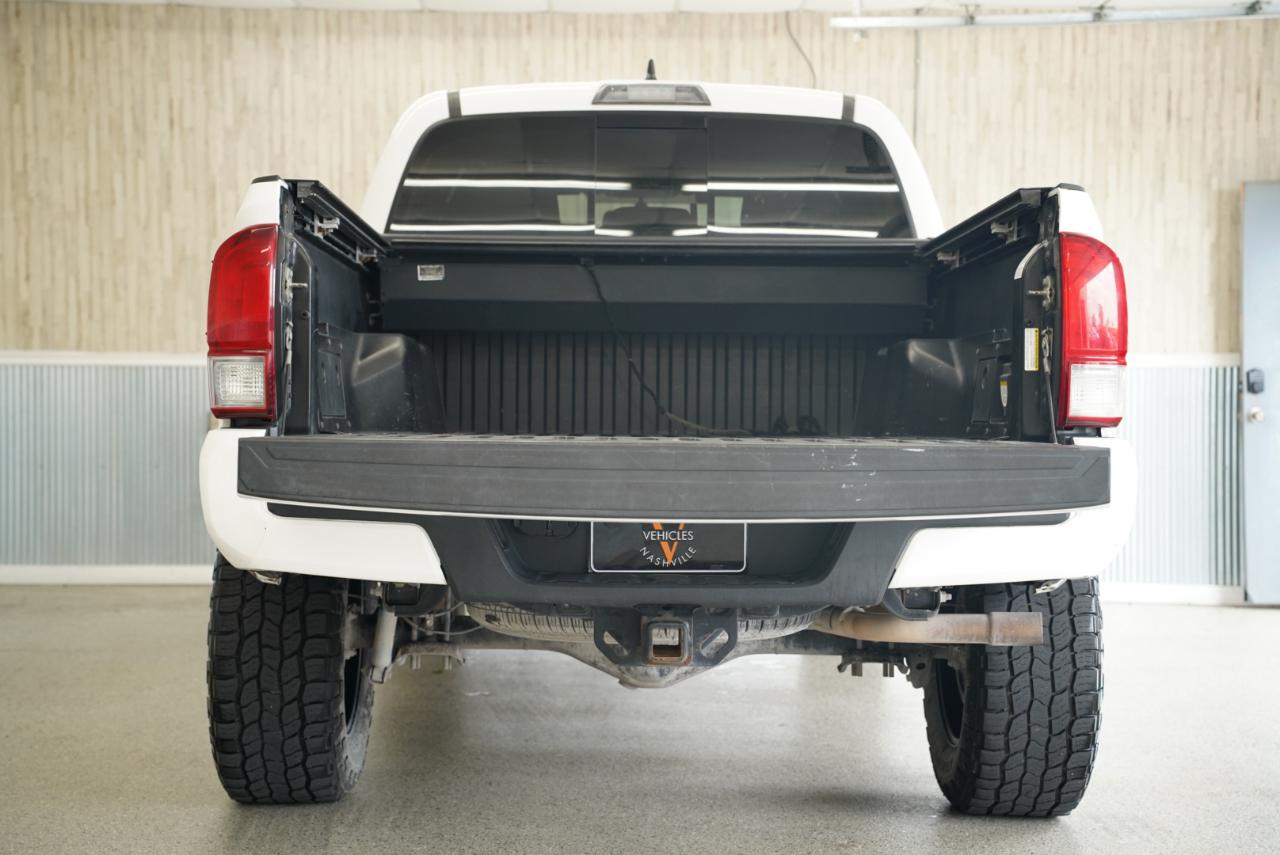 Toyota Tacoma  2017
