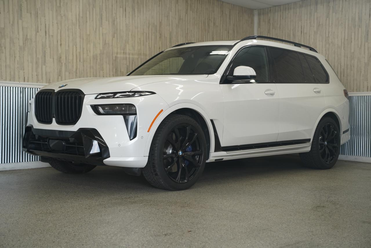 BMW X7  2023